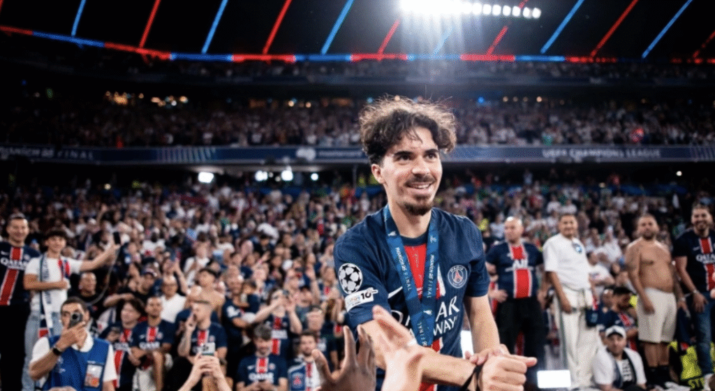PSG Lịch Sử: Vitinha Vui Mừng Sau Chiến Thắng Champions League Đầu Tiên